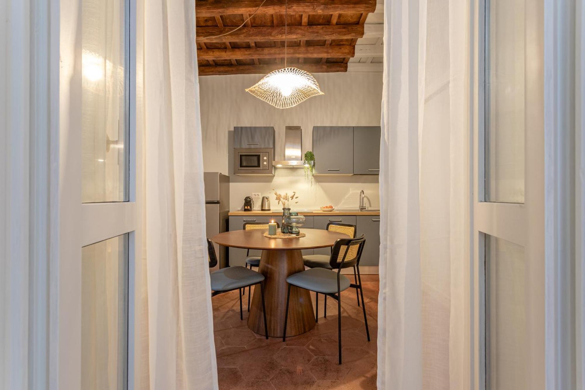 Ambra - Elegant At The Imperial Forums Apartment Rome